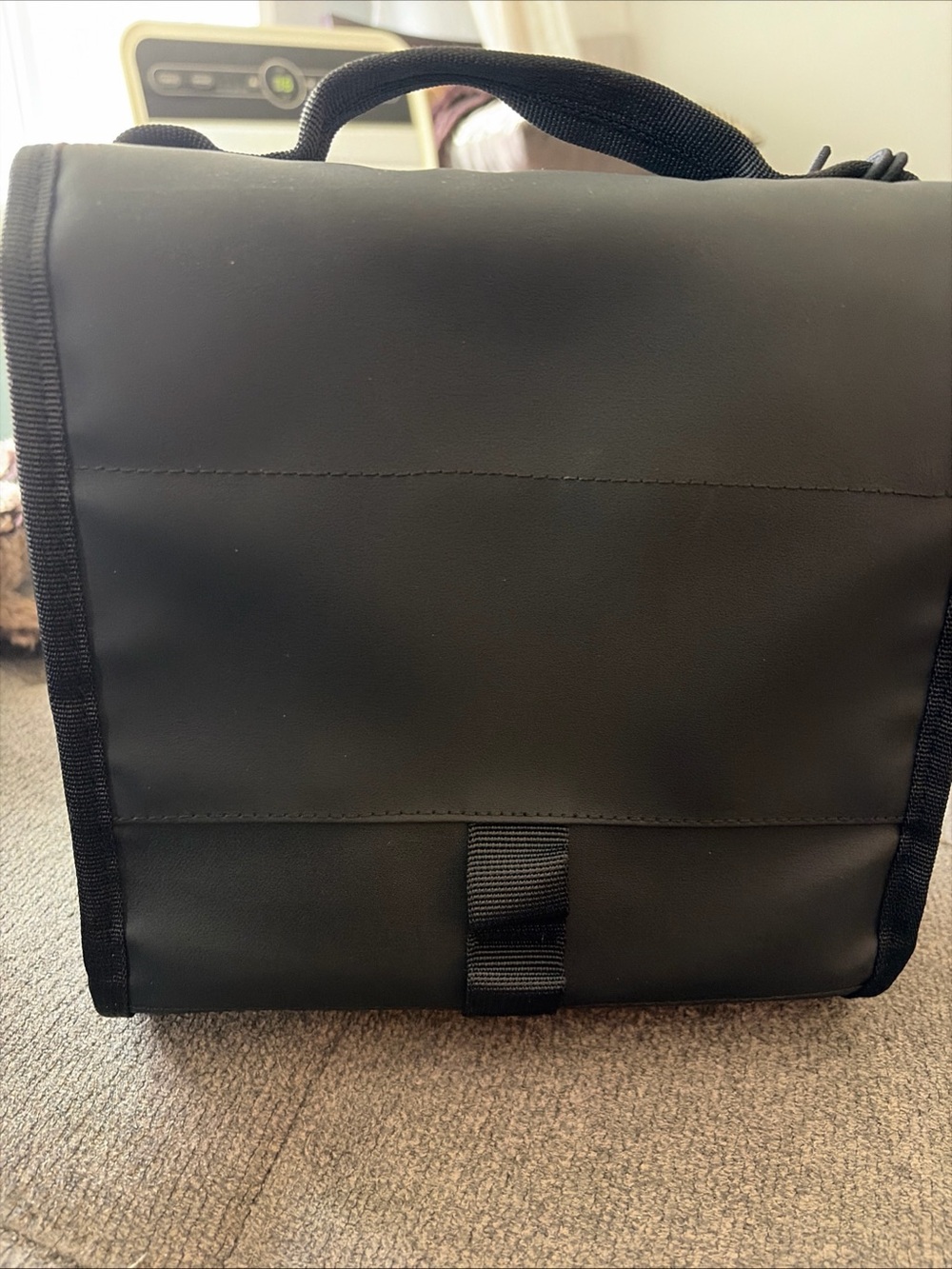 Yeti Daytrip Black Lunch Bag Cooler - Picture 2 of 4